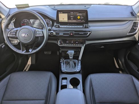 Certified 2021 Kia Seltos SX w/ SX Sunroof Package image 20