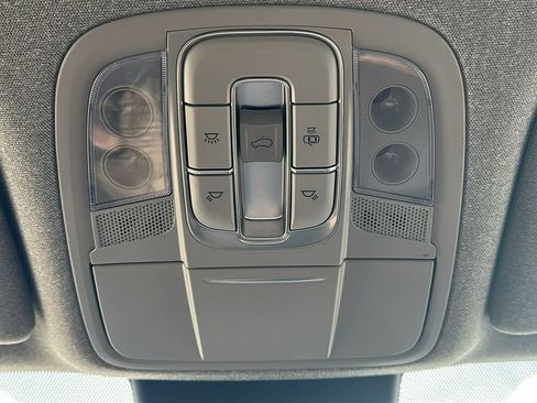 Used 2019 Hyundai Santa Fe Limited FWD image 30