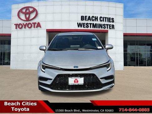 Used 2024 Toyota Corolla SE image 4
