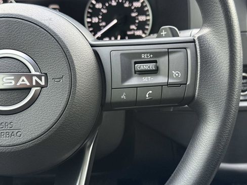 Used 2024 Nissan Pathfinder S image 7