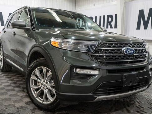Used 2022 Ford Explorer XLT w/ Equipment Group 202A AWD/4WD image 1