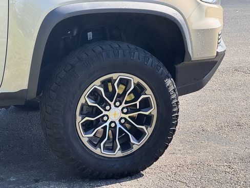 Used 2022 Chevrolet Colorado ZR2 AWD/4WD image 26
