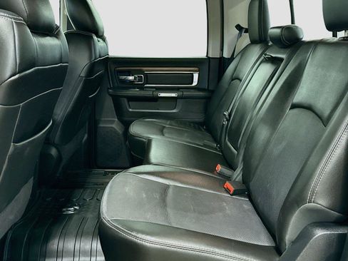 Used 2015 RAM 2500 Laramie w/ Convenience Group AWD/4WD image 5