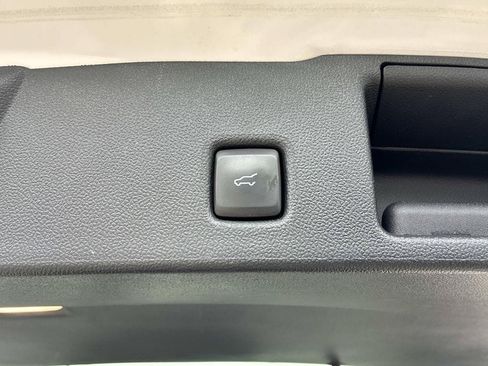 Certified 2024 Ford Escape Platinum AWD/4WD image 14