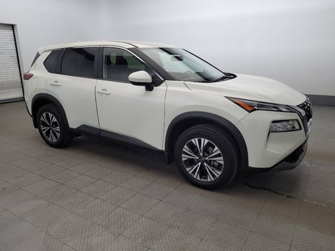 Used 2023 Nissan Rogue SV image 11