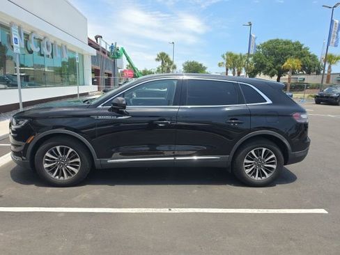 Used 2023 Lincoln Nautilus AWD w/ Premium Package image 4