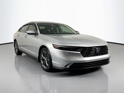 Certified 2024 Honda Accord EX image 3