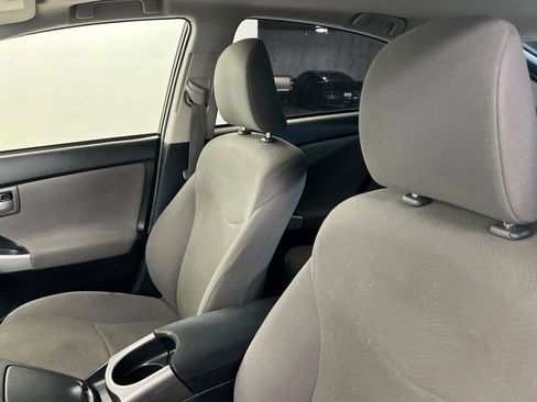 Used 2013 Toyota Prius Three w/ Solar Roof Pkg image 17