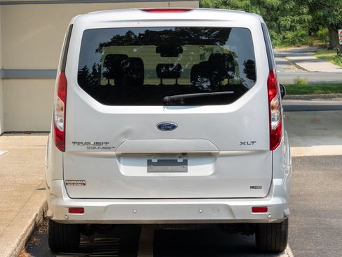 Used 2022 Ford Transit Connect XLT FWD image 10