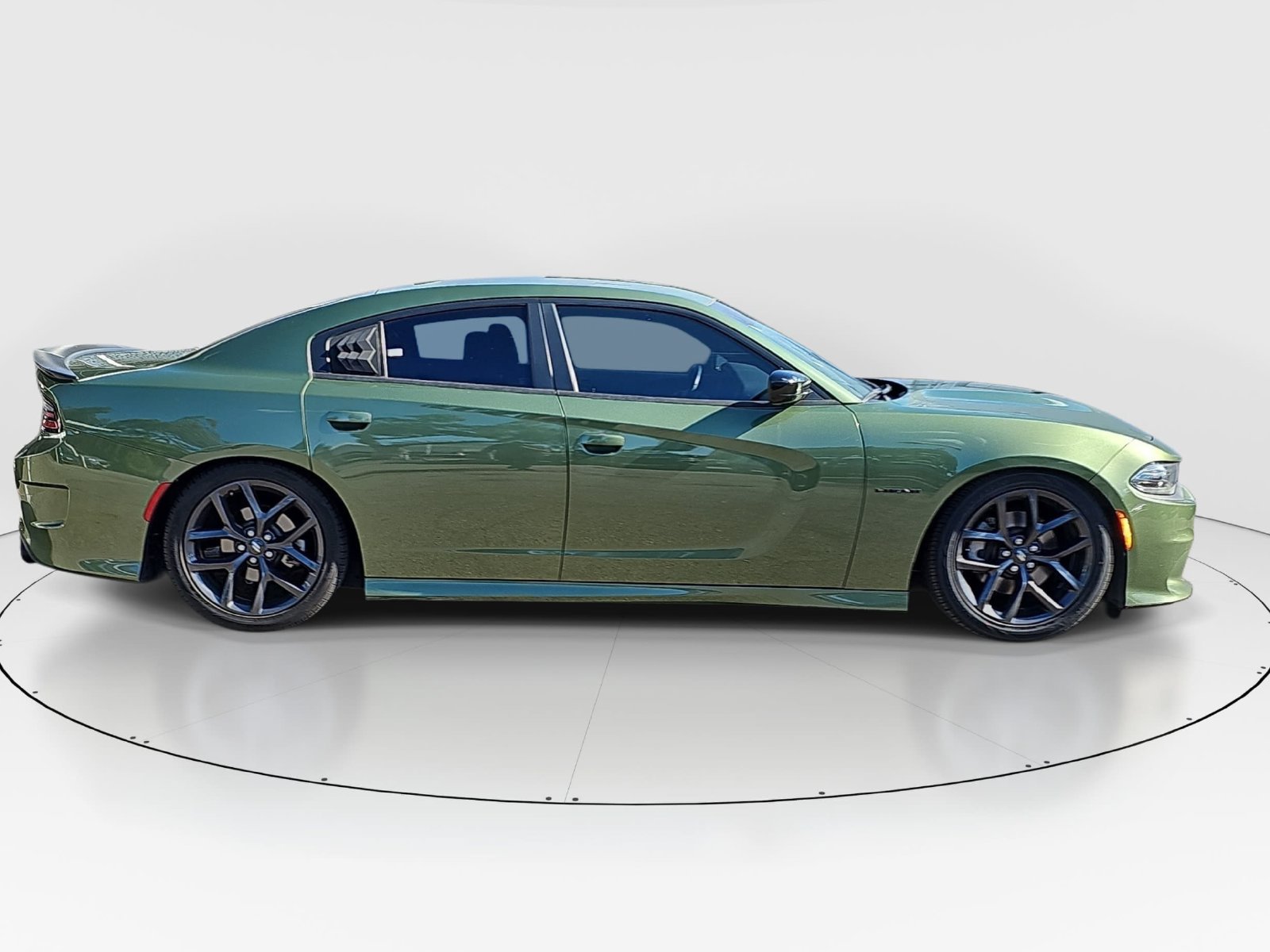 Used 2021 Dodge Charger R/T w/ Blacktop Package RWD image 4