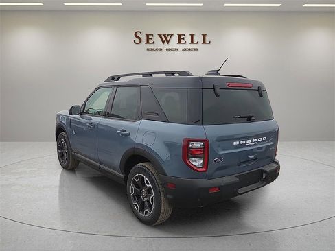 New 2025 Ford Bronco Sport Outer Banks image 3