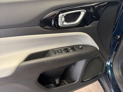 New 2026 Jeep Compass Limited AWD/4WD image 5