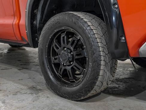 Used 2017 Toyota Tundra SR5 image 60