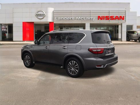 Used 2024 Nissan Armada SL image 5