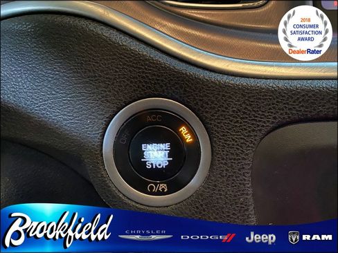 Used 2020 Dodge Charger SXT w/ Leather Interior Group image 24