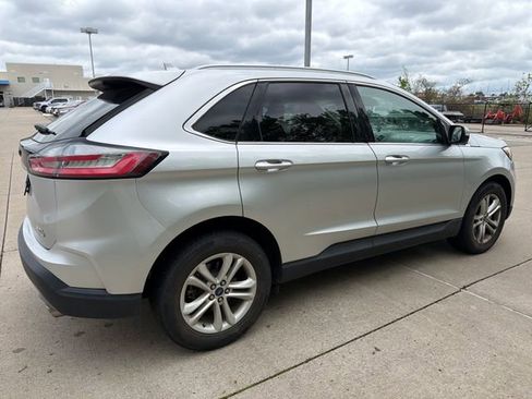 Used 2019 Ford Edge SEL image 5