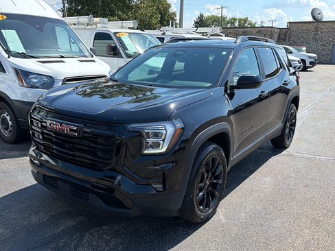Used 2026 GMC Terrain Elevation w/ Elevation Premium Package AWD/4WD image 3