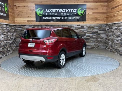 Used 2017 Ford Escape SE image 9