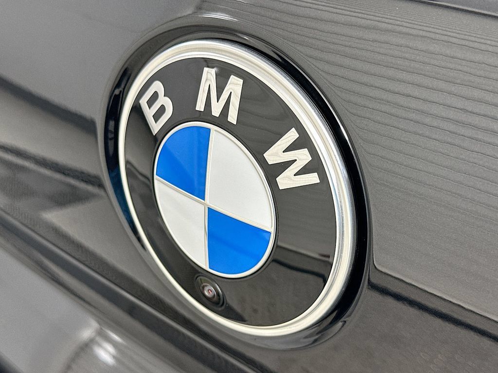 Used 2026 BMW 760i xDrive w/ Executive Package AWD/4WD image 22