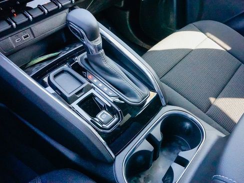 New 2026 GMC Canyon Elevation w/ Technology Package image 17