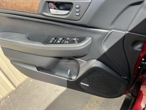 Used 2015 Subaru Outback 3.6R Limited image 8