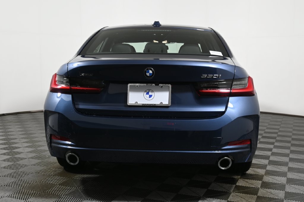 Used 2026 BMW 330i xDrive Sedan w/ Convenience Package AWD/4WD image 6