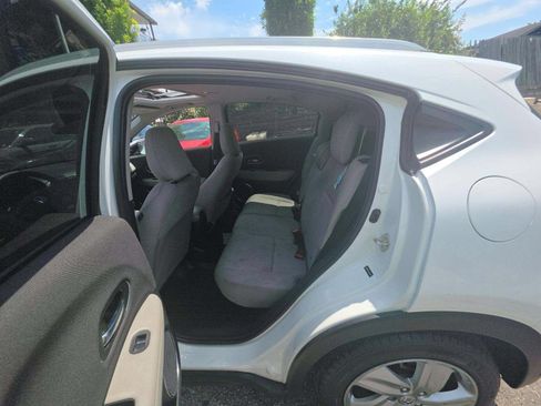 Used 2020 Honda HR-V EX image 9