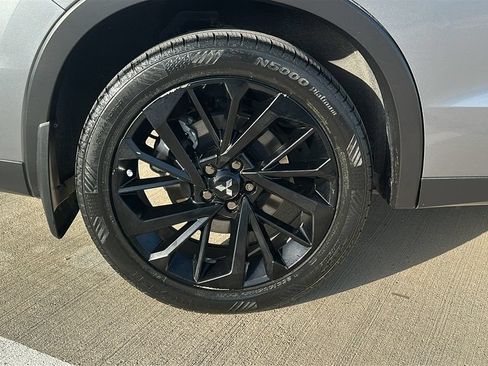 Used 2022 Mitsubishi Outlander SE FWD image 17