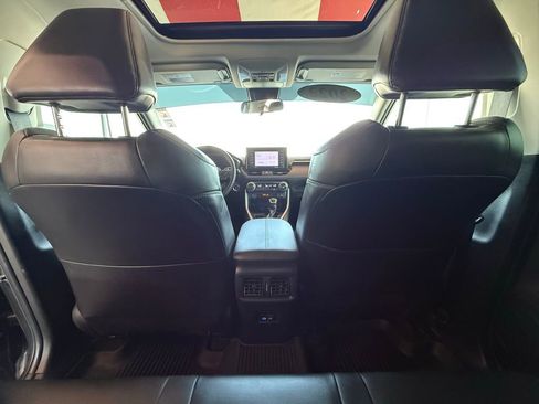 Used 2022 Toyota RAV4 XLE Premium FWD image 14