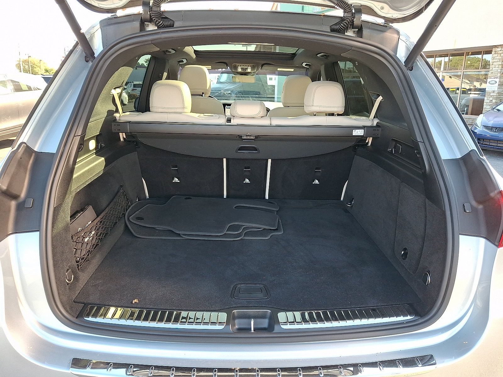 Used 2024 Mercedes-Benz GLE 350 4MATIC image 21