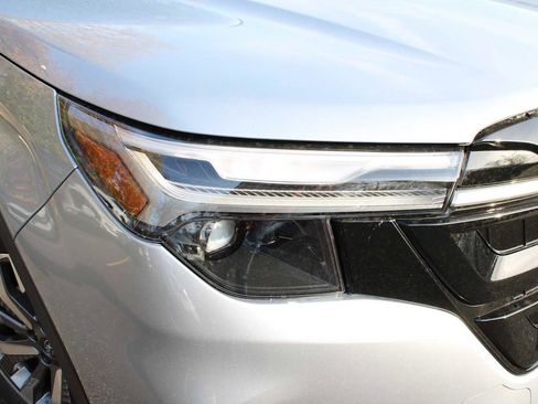 New 2025 Subaru Forester Touring image 2