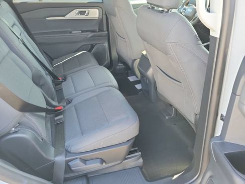Used 2026 Ford Explorer Active RWD image 19
