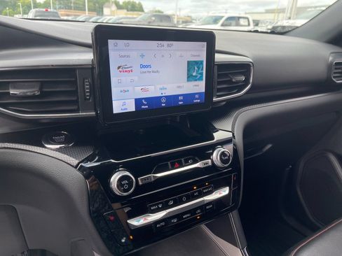 Used 2022 Ford Explorer ST-Line RWD image 20