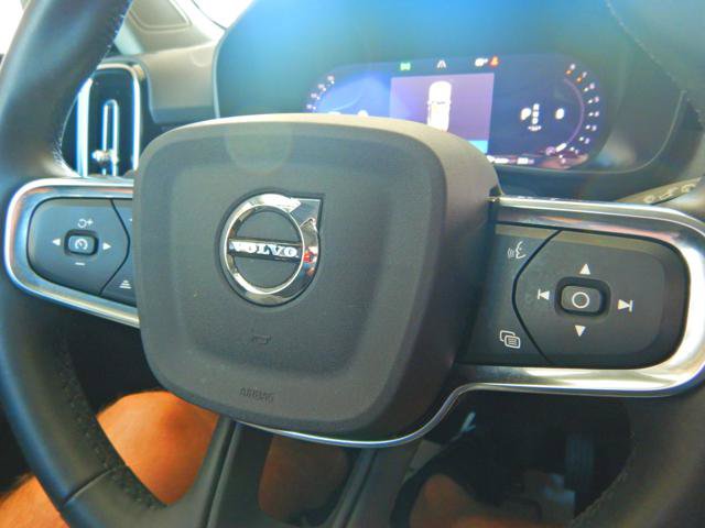 Used 2023 Volvo XC40 B5 Plus AWD/4WD image 18