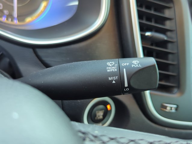 Used 2015 Chrysler 200 Limited w/ Convenience Group FWD image 15