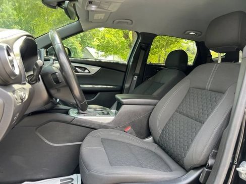 Used 2021 Chevrolet Blazer LT FWD image 11