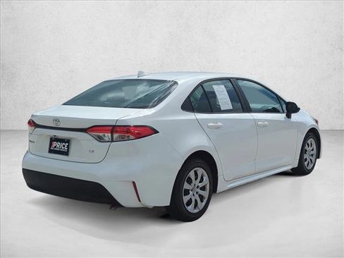 Used 2023 Toyota Corolla LE FWD image 5
