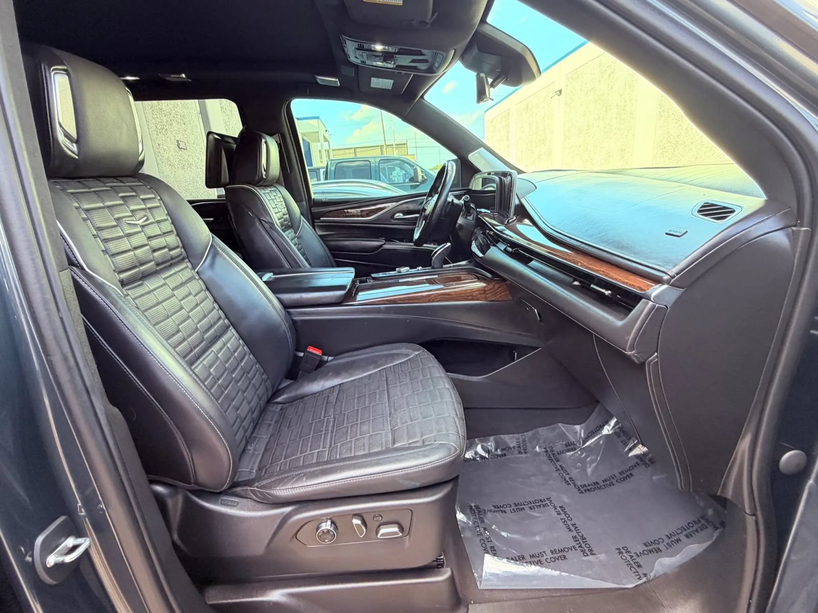 Used 2021 Cadillac Escalade Sport Platinum AWD/4WD image 30