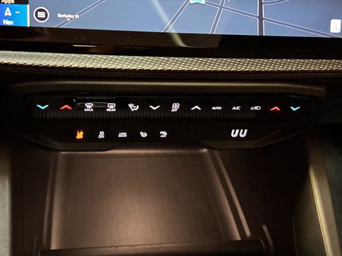 New 2026 Jeep Cherokee Overland AWD/4WD image 20