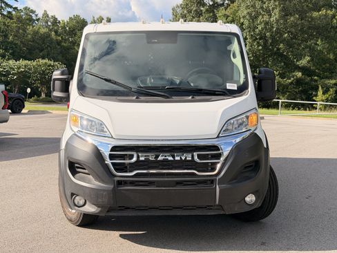 Used 2025 RAM ProMaster 2500 w/ U-Haul Equipment Group FWD image 6