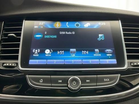 Used 2020 Buick Encore Essence image 18