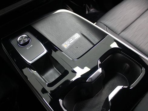 Used 2025 Buick Enclave Sport Touring image 39