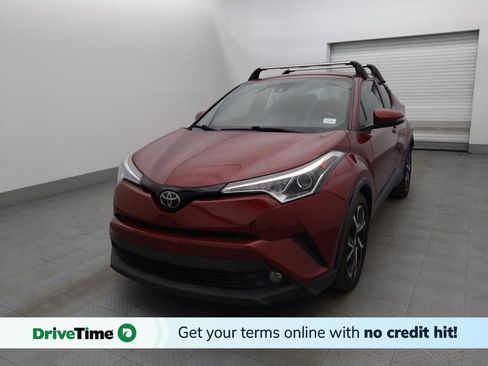 Used 2018 Toyota C-HR XLE image 1