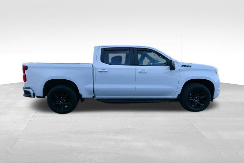 Used 2023 Chevrolet Silverado 1500 RST w/ Z71 Off-Road Package AWD/4WD image 9