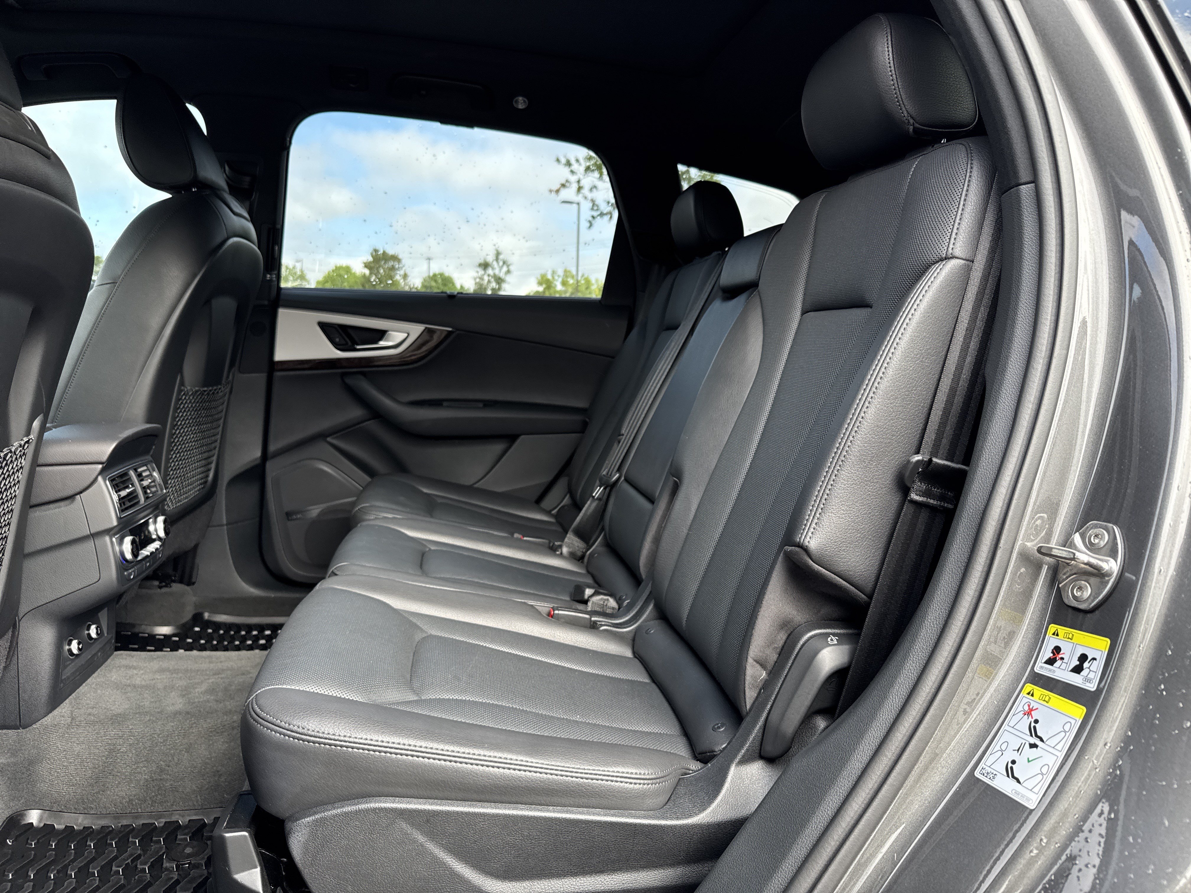 Used 2018 Audi Q7 2.0T Premium Plus w/ Premium Plus Package AWD/4WD image 30
