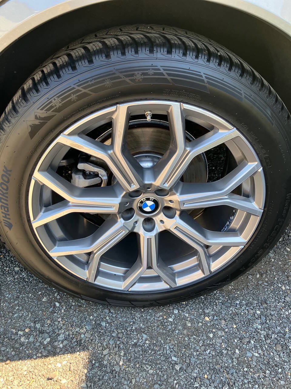 Used 2025 BMW X7 xDrive40i w/ Premium Package AWD/4WD image 9