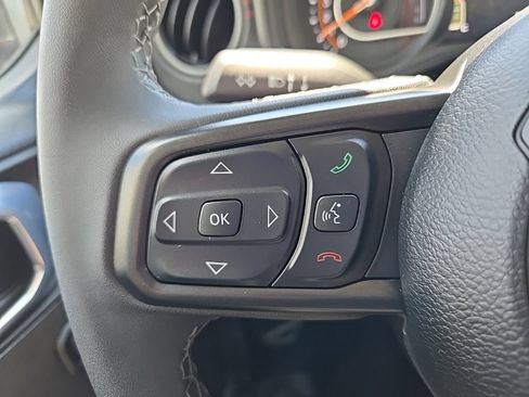 Used 2026 Jeep Wrangler Unlimited Rubicon AWD/4WD image 18