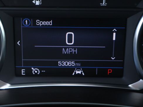 Used 2024 GMC Terrain SLE FWD image 4