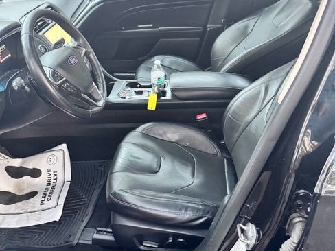 Used 2020 Ford Fusion Titanium image 36