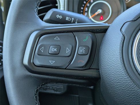 Used 2025 Jeep Wrangler Unlimited Sahara w/ Safety Group AWD/4WD image 26